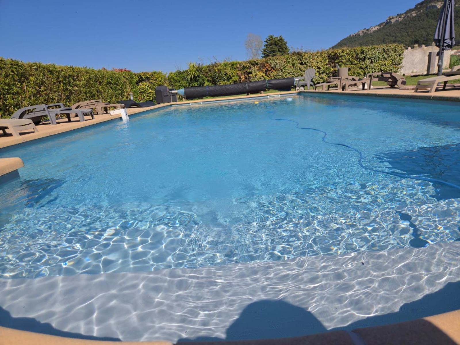 Appart. 4 Pers A 6 Kms De Cassis Avec Acces Piscine Roquefort-la-Bédoule Exterior photo