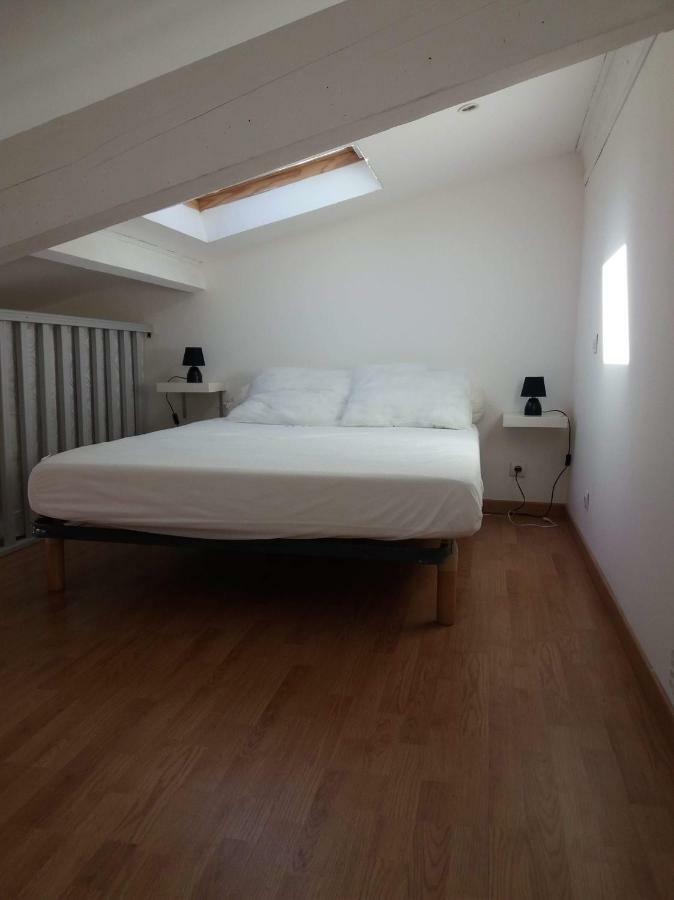 Appart. 4 Pers A 6 Kms De Cassis Avec Acces Piscine Roquefort-la-Bédoule Exterior photo